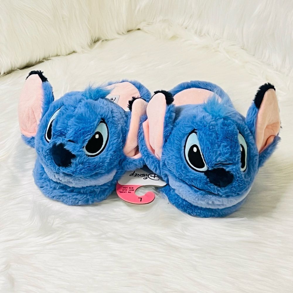 Disney's Lilo & Stitch 3D Slippers - Picture 6 of 9